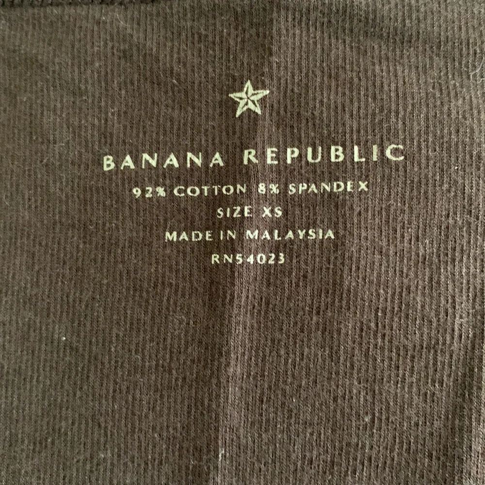 Banana Republic Tank Too - Picture 2 of 4